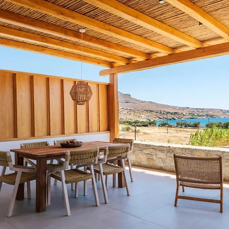 Vila Brand-new By The Sea Sancta Terra By Aesthia Estate *