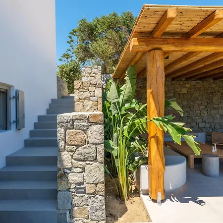 Vila Brand-new By The Sea Sancta Terra By Aesthia Estate *